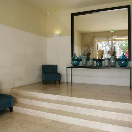 Mercado Da Ribeira 5 Stars Апартаменти *